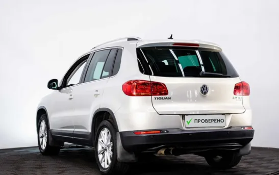 Volkswagen Tiguan 2.00 автоматическая, фото №1