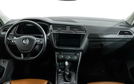 Volkswagen Tiguan 2.00 робот, фото №1