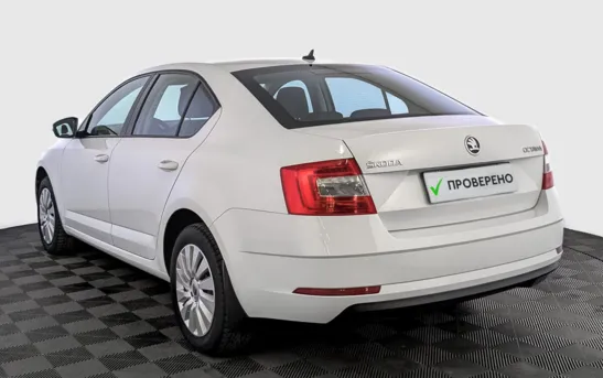 Skoda Octavia 1.60 механика, фото №1