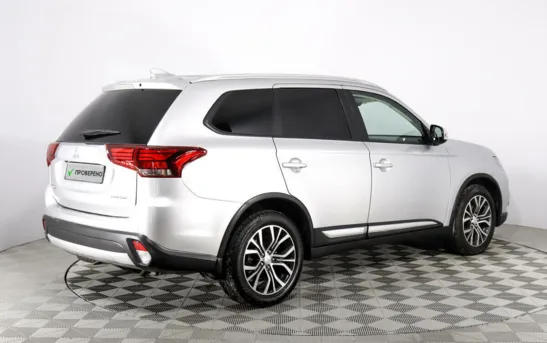 Mitsubishi Outlander 2.40 вариатор, фото №1