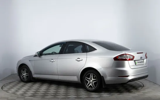 Ford Mondeo 1.60 механика, фото №1