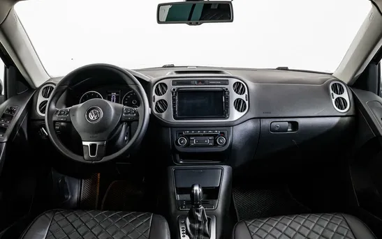 Volkswagen Tiguan 2.00 автоматическая, фото №1