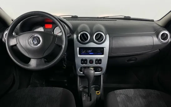 Renault Logan 1.60 автоматическая, фото №1