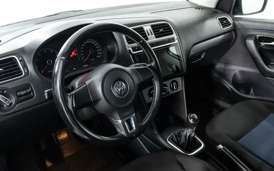 Volkswagen Polo 1.60 механика, фото №1