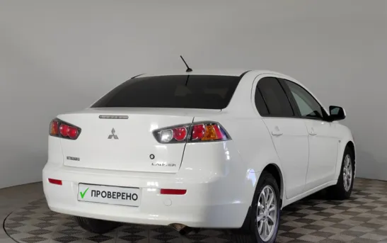 Mitsubishi Lancer 1.60 механика, фото №1