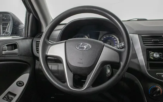 Hyundai Solaris 1.60 механика, фото №1