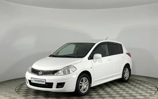 Nissan Tiida 1.60 механика, фото №1