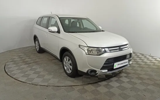 Mitsubishi Outlander 2.00 вариатор, фото №1