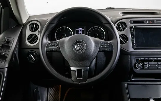 Volkswagen Tiguan 2.00 автоматическая, фото №1