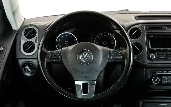 Volkswagen Tiguan 2.00 автоматическая, фото №1
