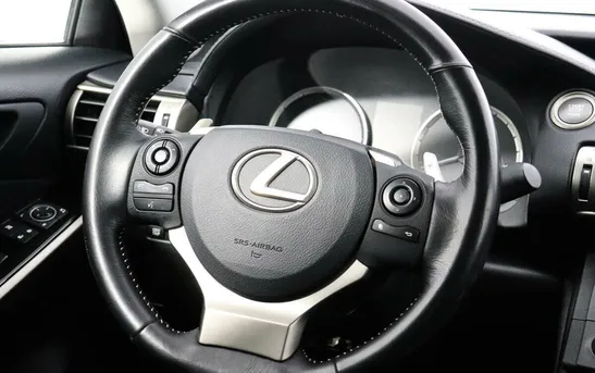 Lexus IS 2.50 автоматическая, фото №1