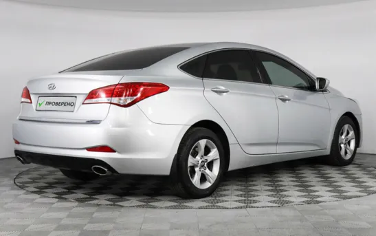 Hyundai i40 2.00 автоматическая, фото №1