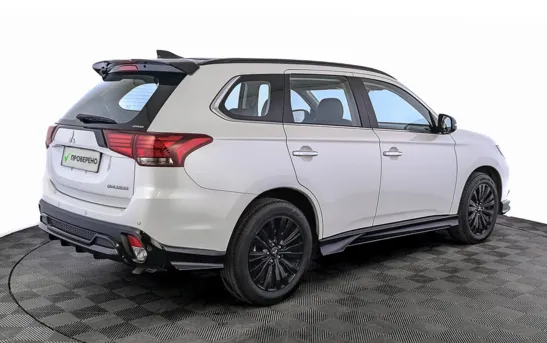 Mitsubishi Outlander 2.40 вариатор, фото №1