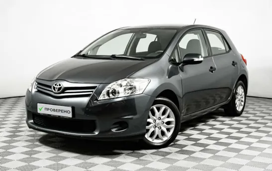 Toyota Auris 1.60 автоматическая, фото №1