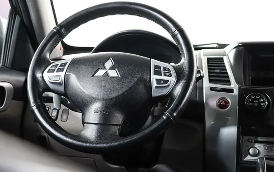 Mitsubishi Pajero Sport 2.50 автоматическая, фото №1