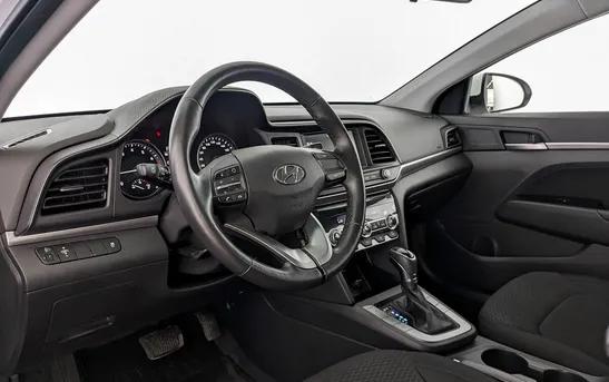 Hyundai Elantra 1.60 автоматическая, фото №1