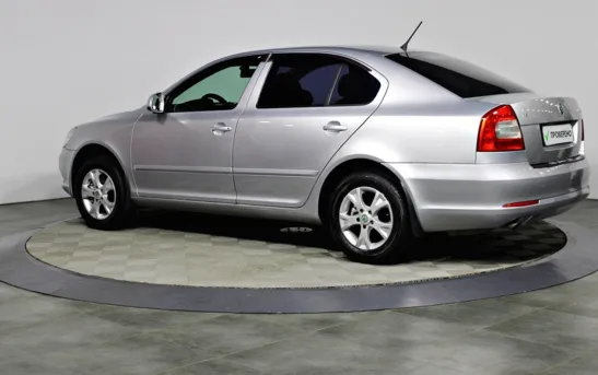 Skoda Octavia 1.60 механика, фото №1