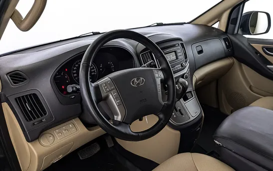 Hyundai H-1 2.50 автоматическая, фото №1