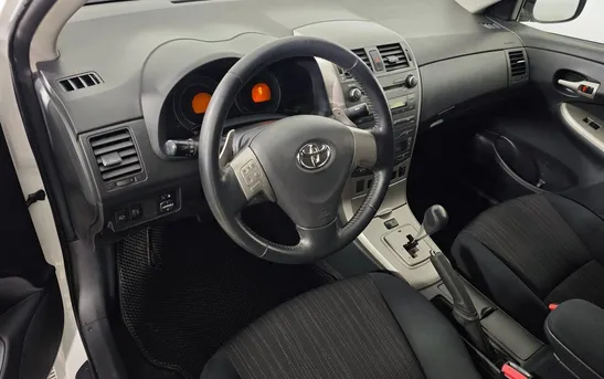 Toyota Corolla 1.60 автоматическая, фото №1