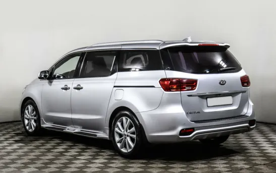 Kia Carnival 2.20 автоматическая, фото №1