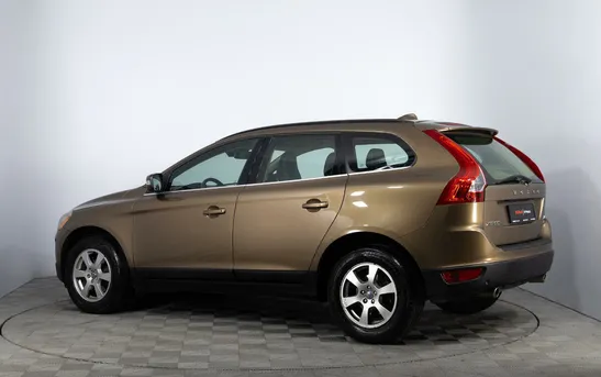 Volvo XC60 2.40 автоматическая, фото №1