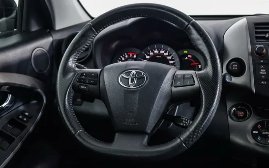 Toyota RAV4 2.00 вариатор, фото №1