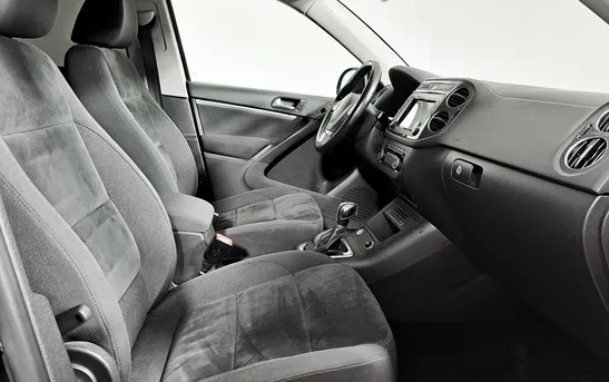 Volkswagen Tiguan 2.00 автоматическая, фото №1