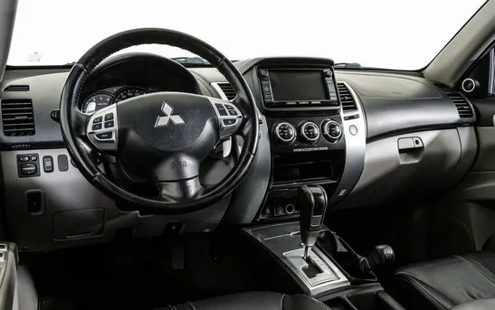 Mitsubishi Pajero Sport 2.50 автоматическая, фото №1