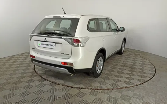 Mitsubishi Outlander 2.00 вариатор, фото №1