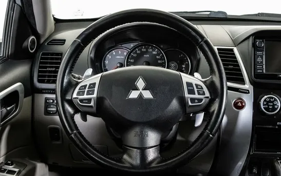 Mitsubishi Pajero Sport 2.50 автоматическая, фото №1