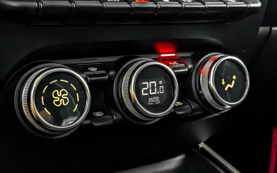 Renault Arkana 1.60 механика, фото №1