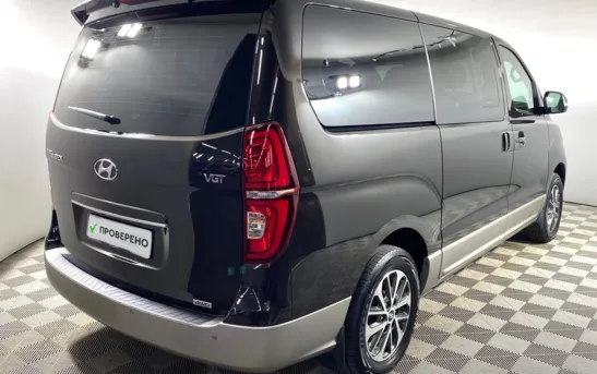 Hyundai Grand Starex 2.50 автоматическая, фото №1