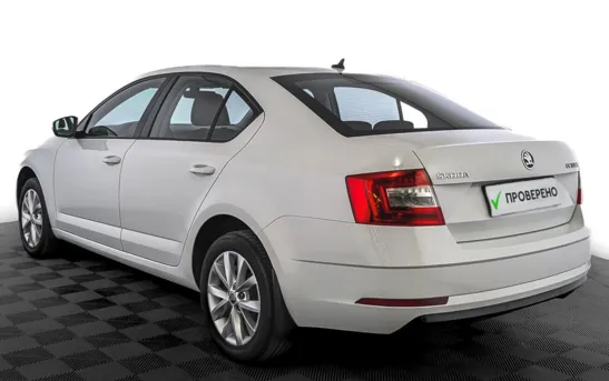 Skoda Octavia 1.60 механика, фото №1