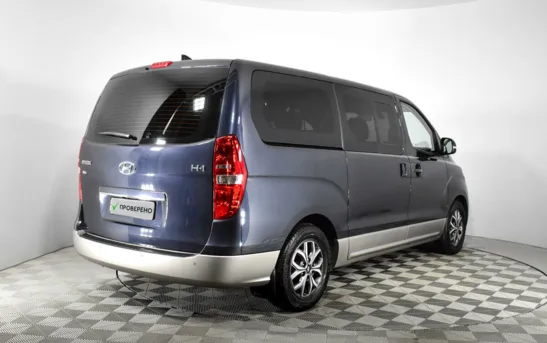 Hyundai H-1 2.50 автоматическая, фото №1